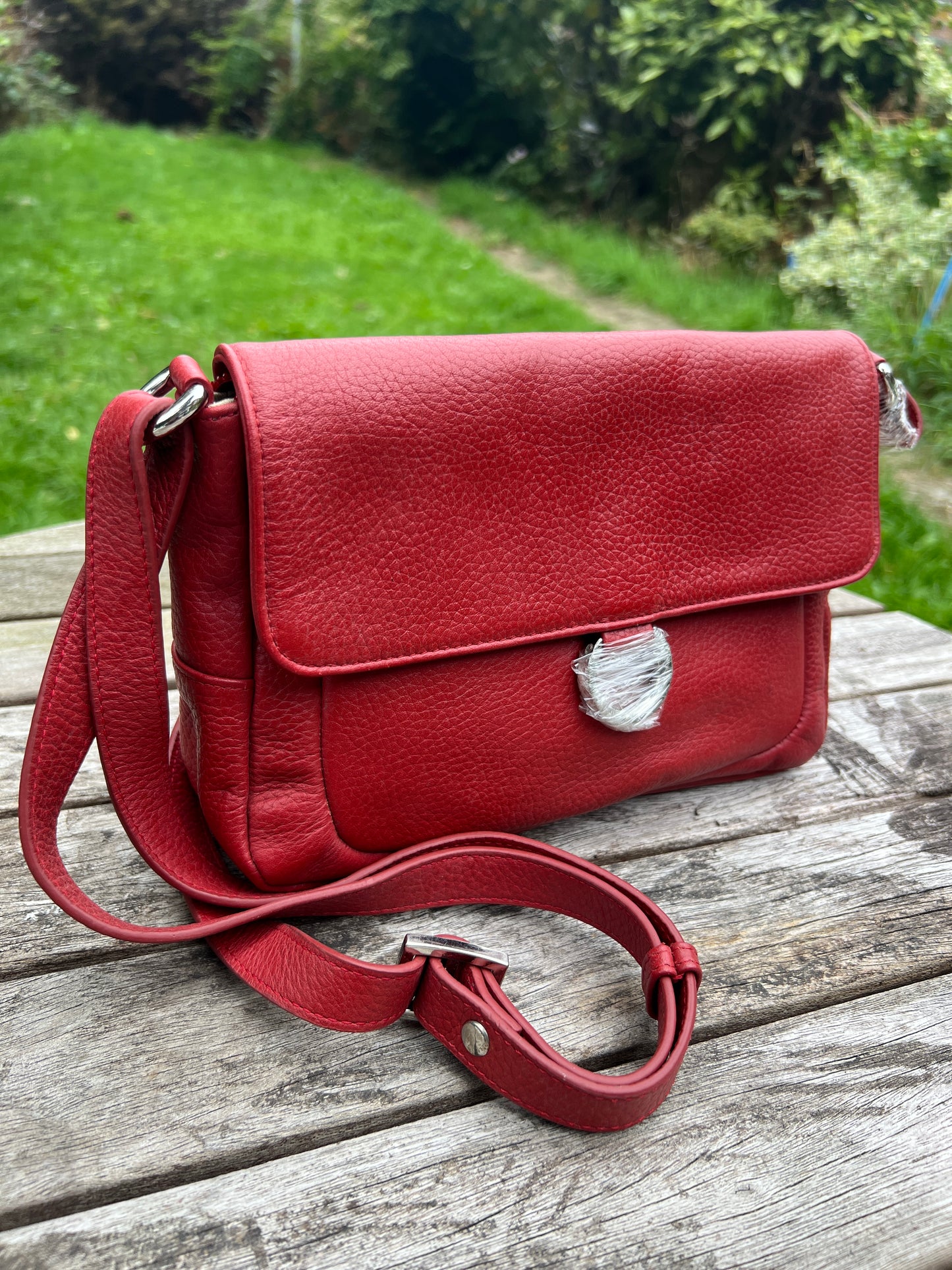 Premium Leather Bags for Women. Unique Shoulder Bags for Ladies