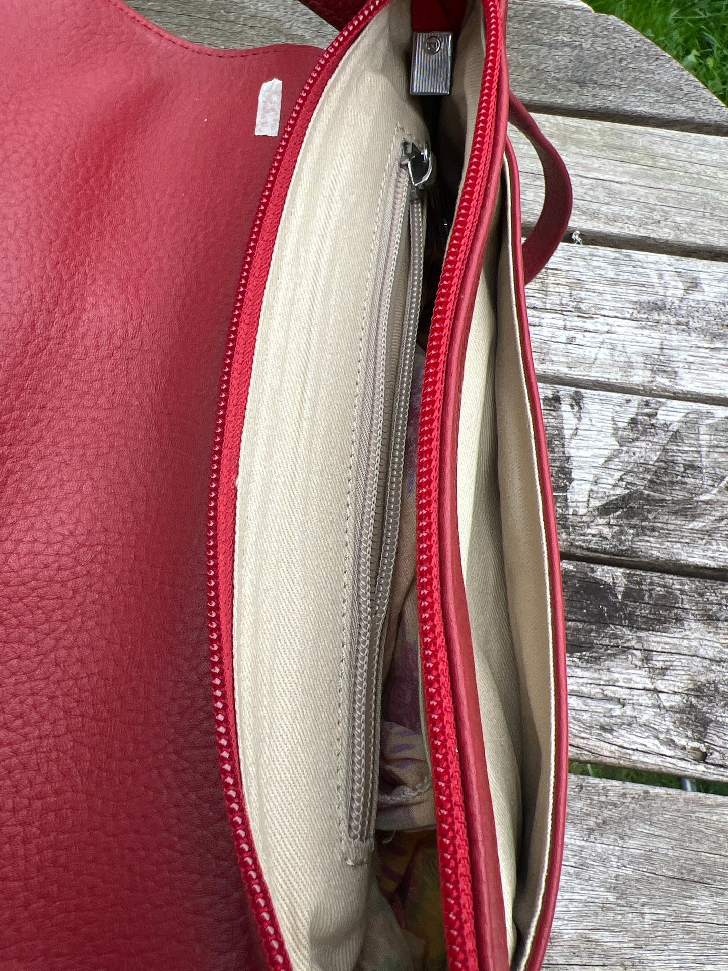 Premium Leather Bags for Women. Unique Shoulder Bags for Ladies