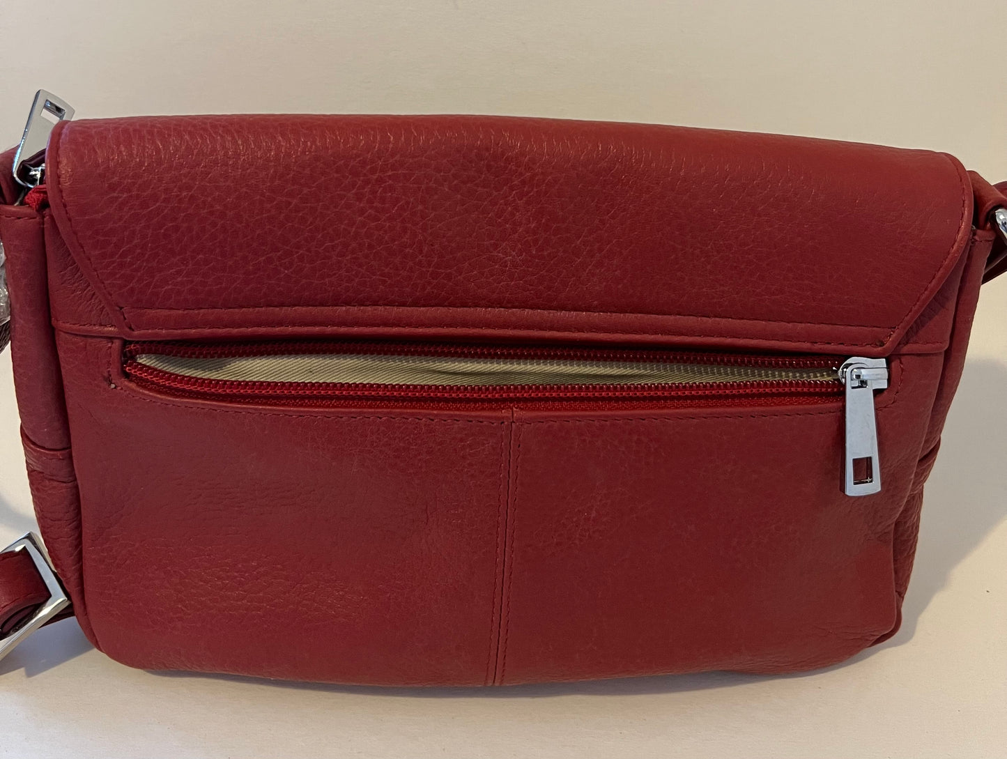 Premium Leather Bags for Women. Unique Shoulder Bags for Ladies