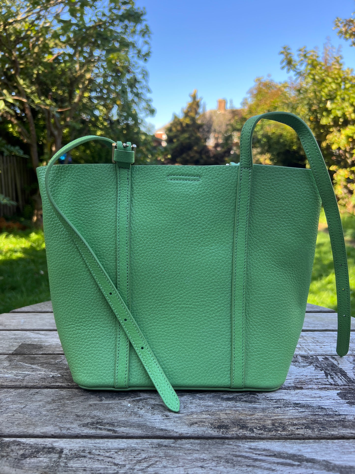 Eco Friendly Genuine Leather Bag for Women, Shoulder Premium Leather Bags for Ladies