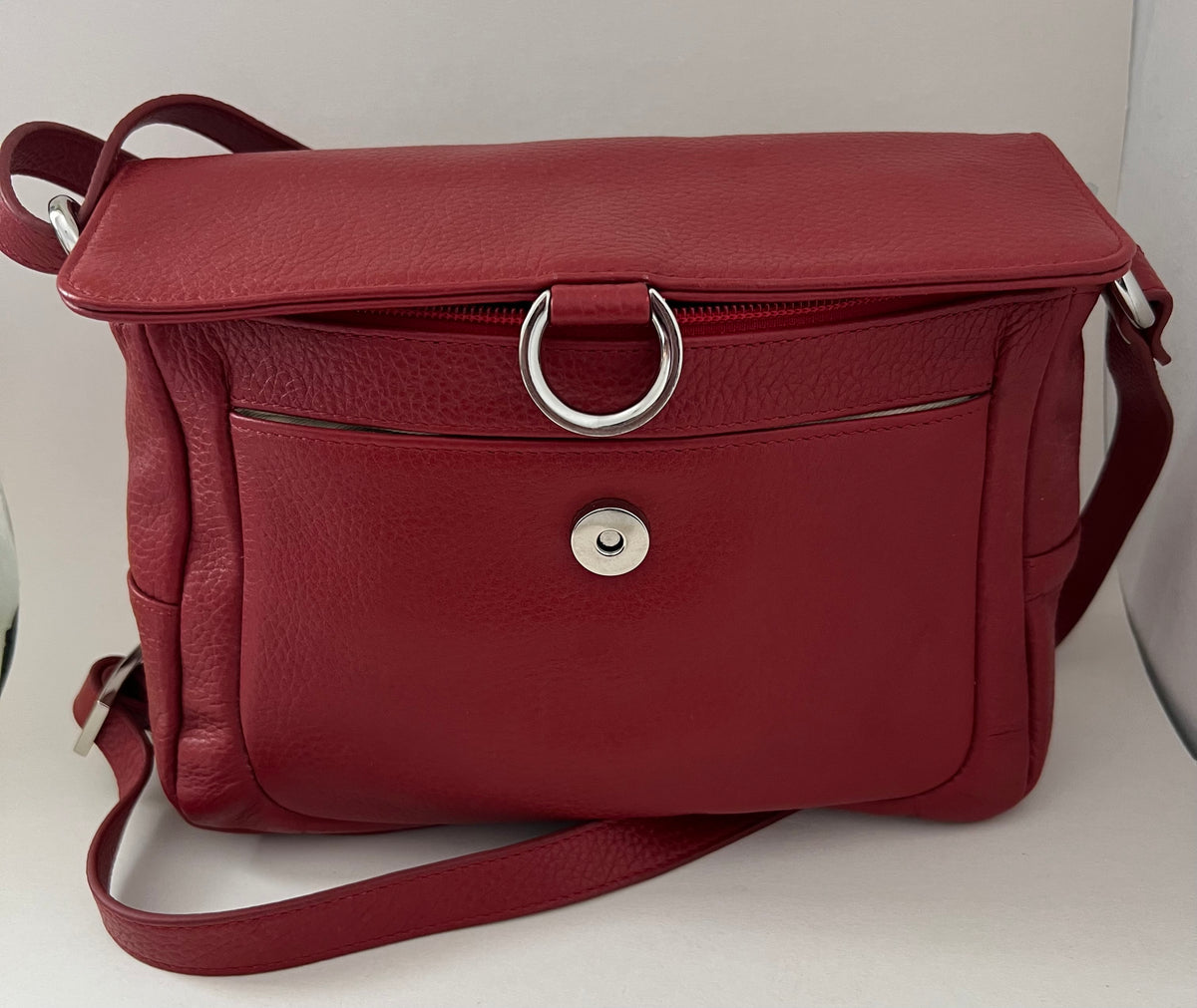 The Modern Elegance Leather Shoulder Bag & Purse
