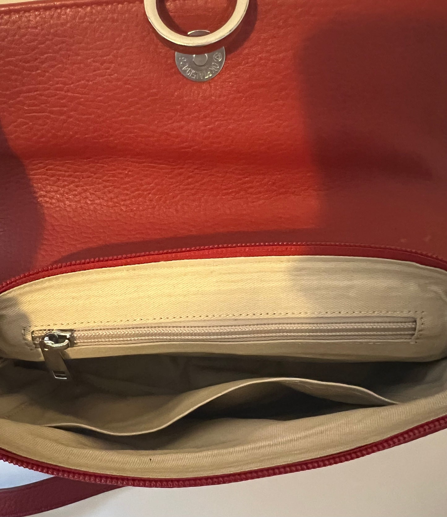 Premium Leather Bags for Women. Unique Shoulder Bags for Ladies