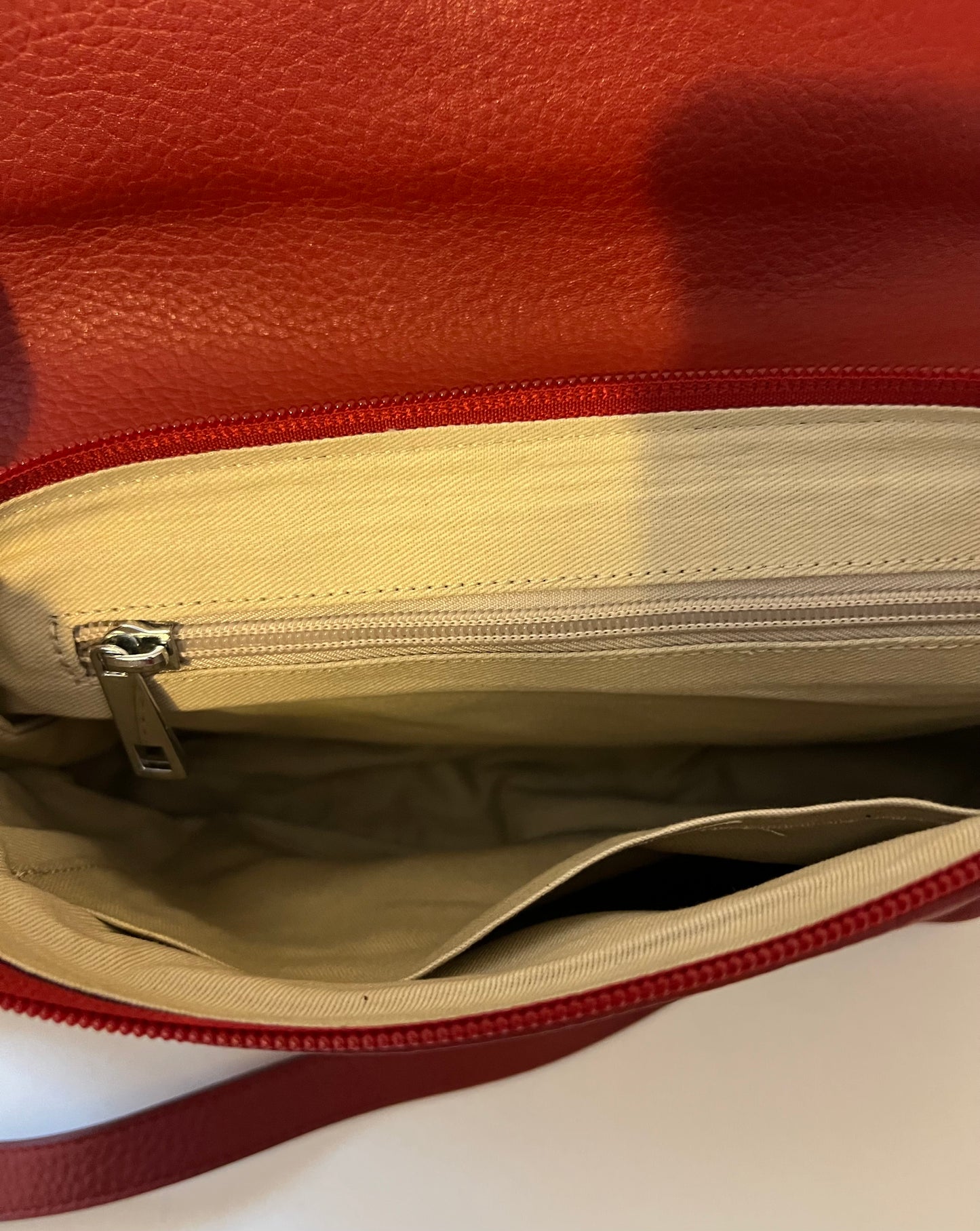 Premium Leather Bags for Women. Unique Shoulder Bags for Ladies