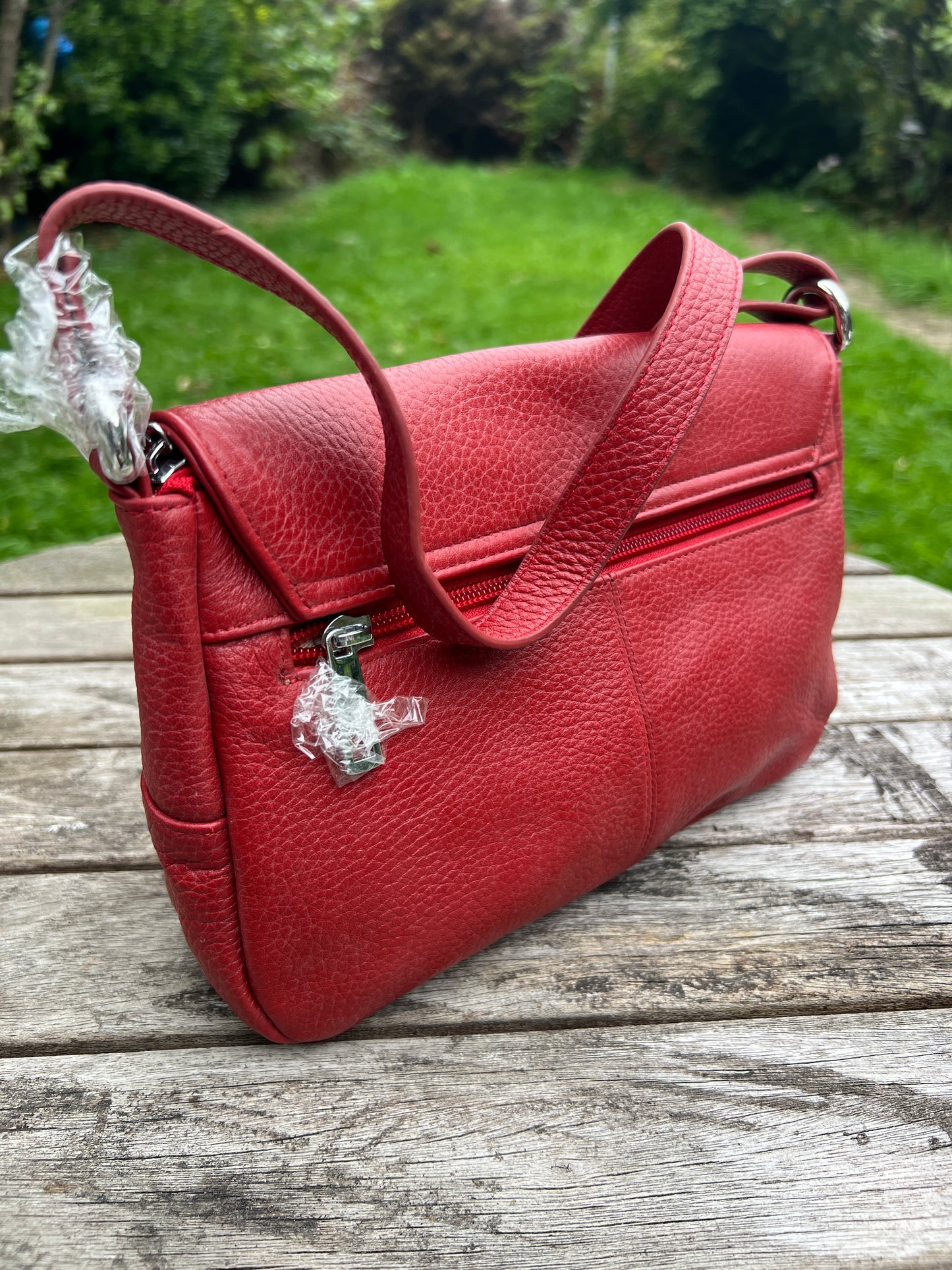 Premium Leather Bags for Women. Unique Shoulder Bags for Ladies