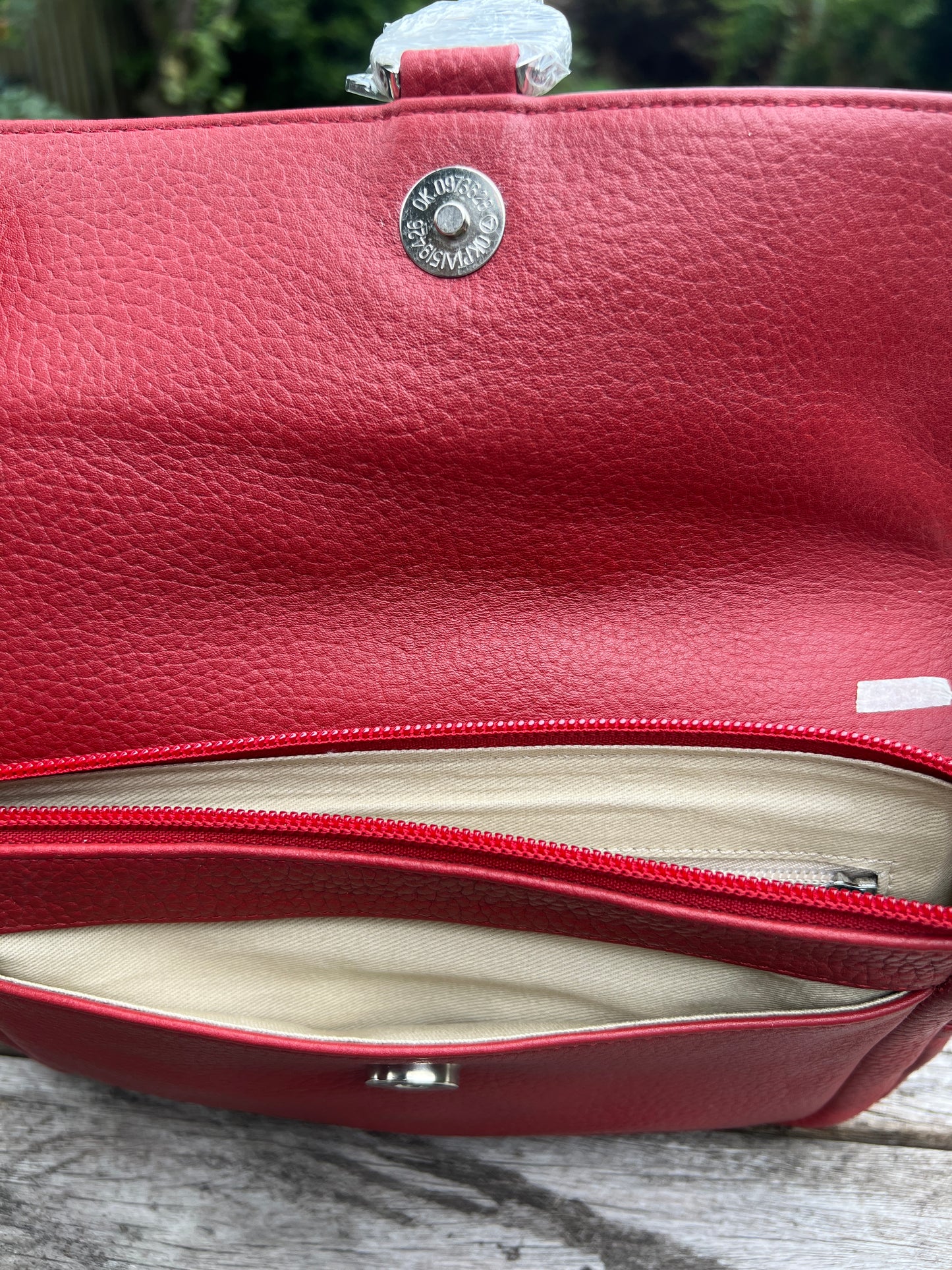 Premium Leather Bags for Women. Unique Shoulder Bags for Ladies